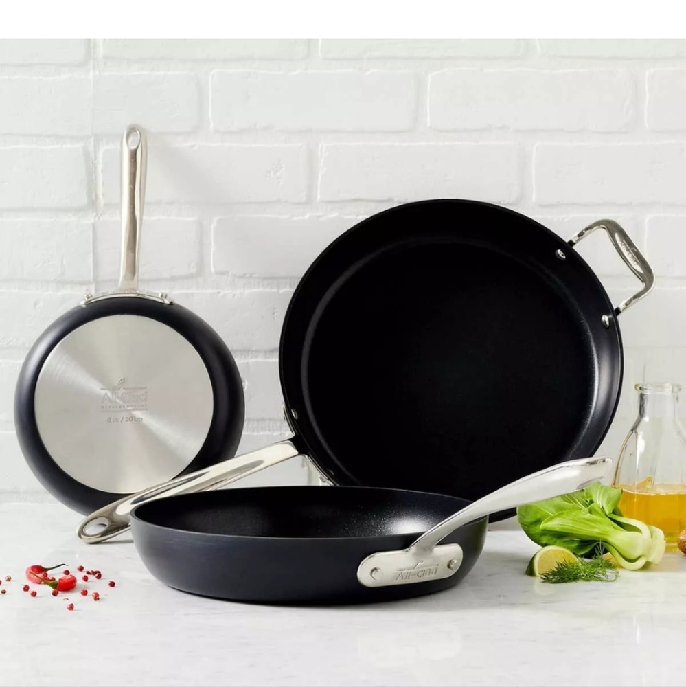 All-Clad Hard-Anodized Fry Pan 3-piece Set - Picture 3 of 13